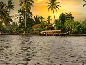 Serene backwaters of Alleppey