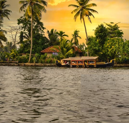 Serene backwaters of Alleppey