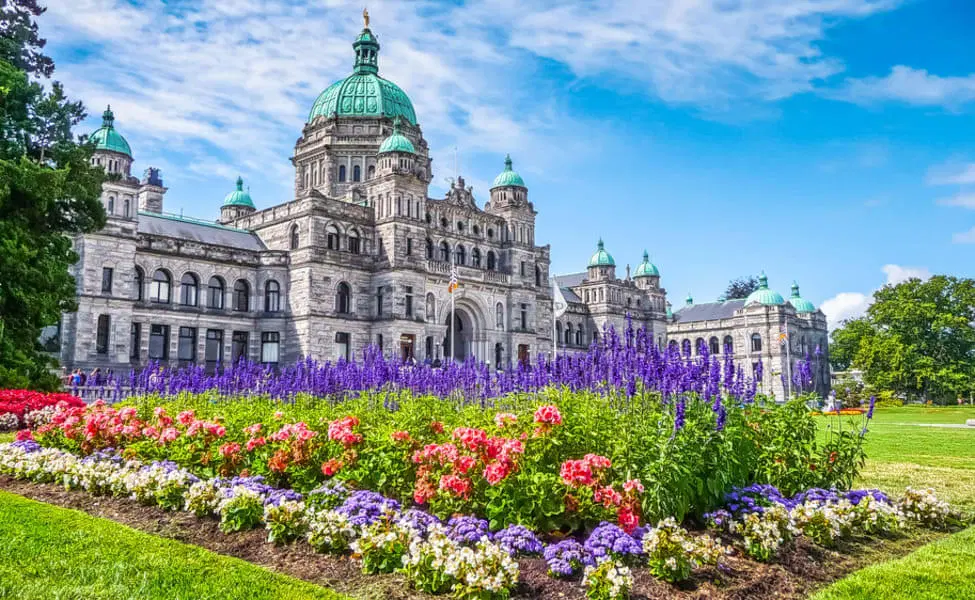 Best Selling Canada Tour Packages (UPTO 25% Off)