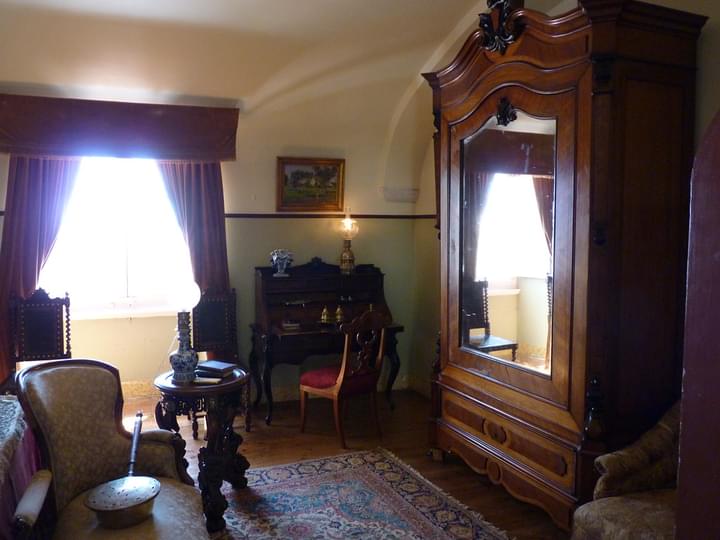 D. Fernando's Room inside Pena Palace