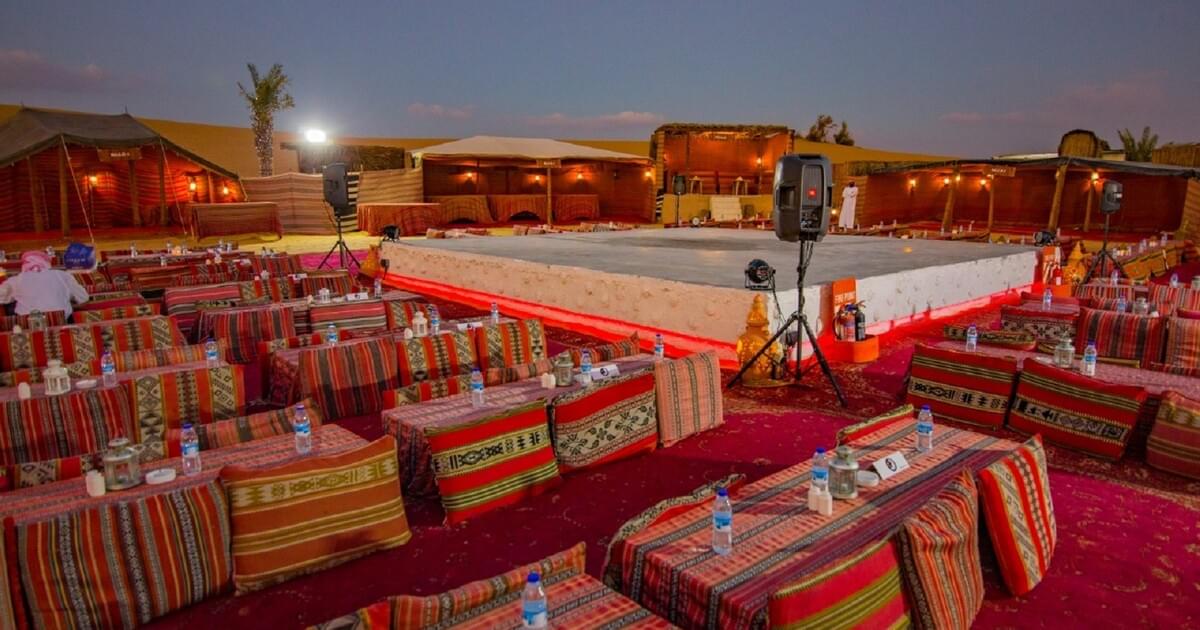 Enjoy a comfortable setup in the midst of desert.