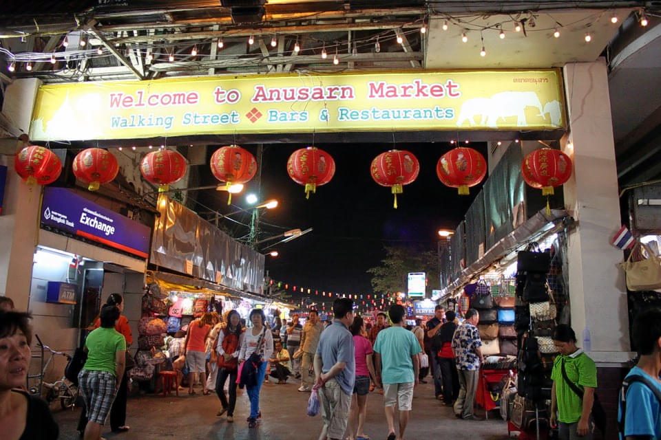 Anusarn Night Market Overview