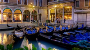 Dine and witness the stunning view of water in Venice