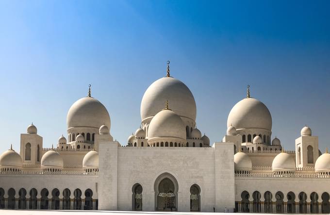 More than 80 Domes are there in Sheikh Zayed Mosque