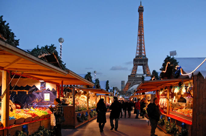 Village de Noël at the Eiffel Tower