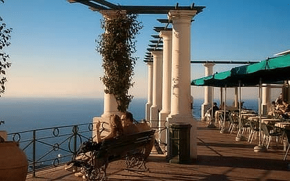 Piazzetta di Capri Overview