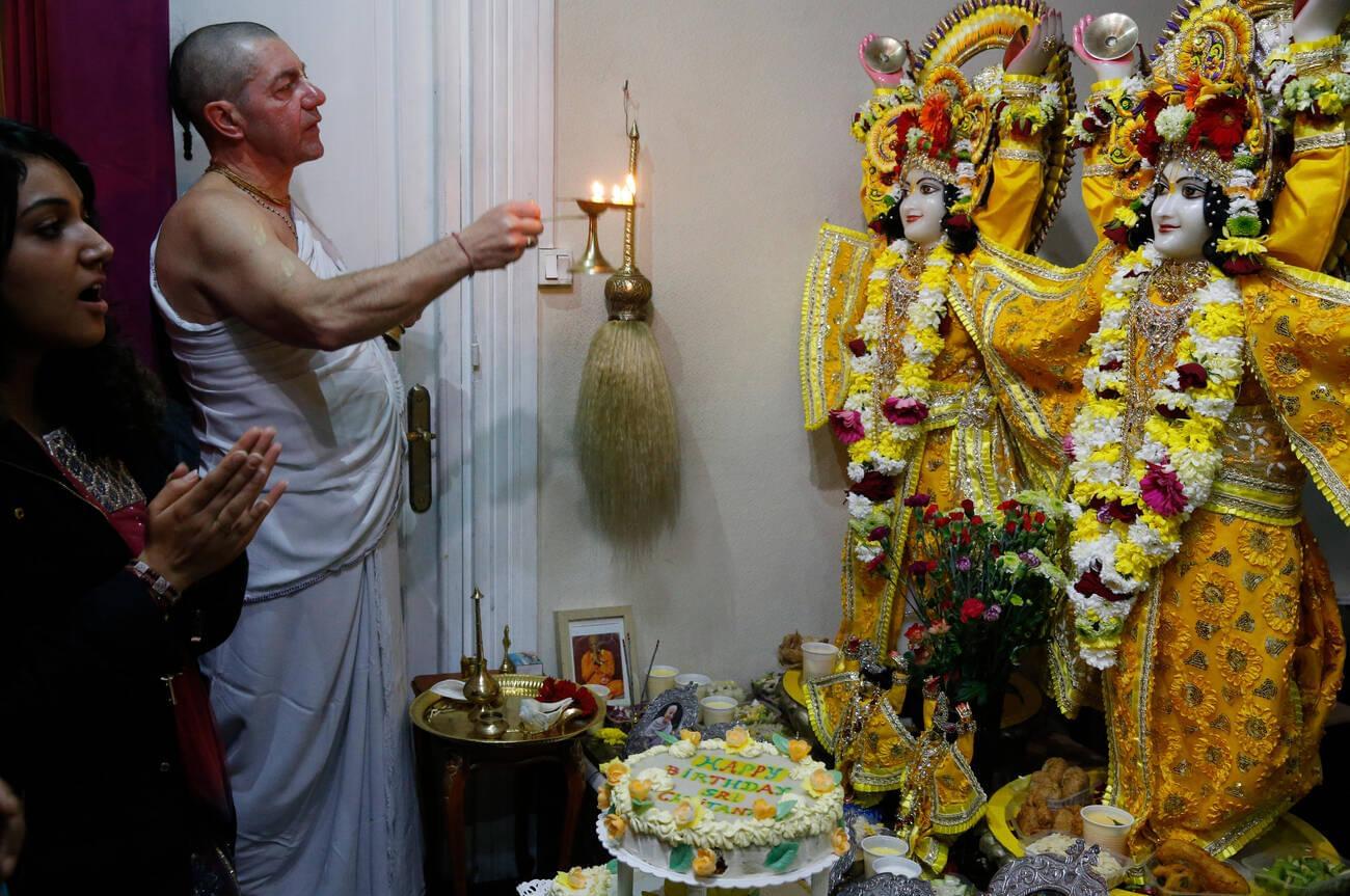 Attend the Soulful Aarti