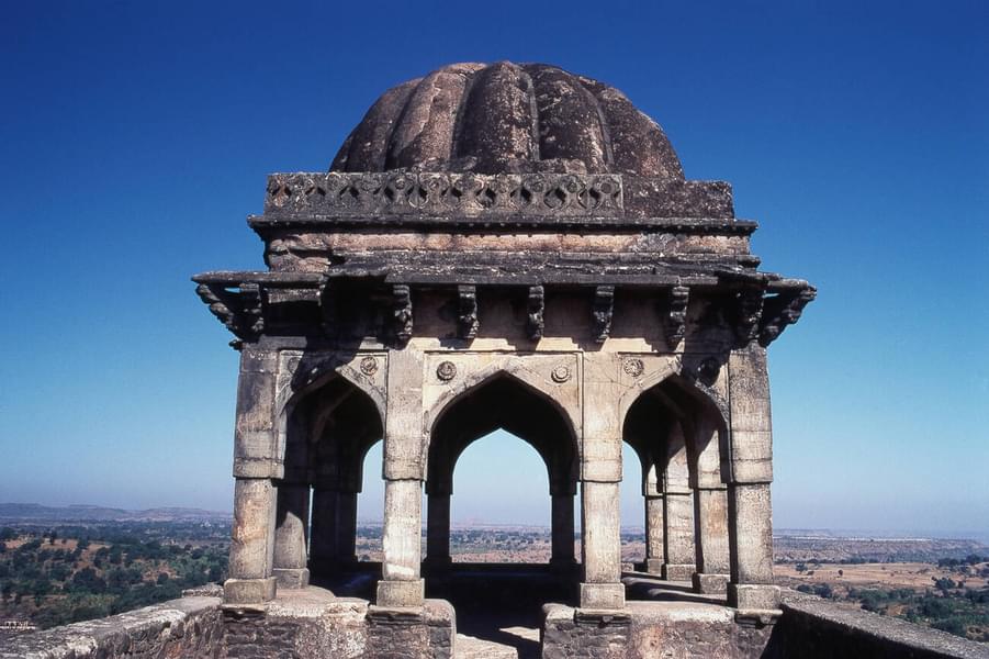 Indore To Maheshwar & Mandu Sightseeing Tour Image