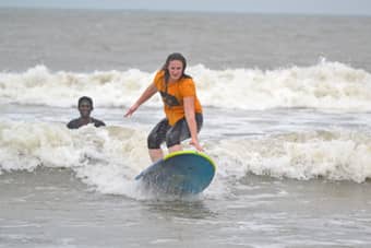 Go surfing with our expert-led beginner surf lessons