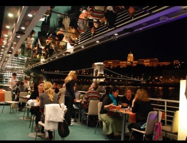 A La Carte Dinner Cruise