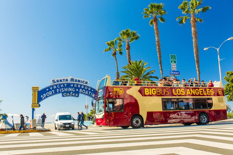 Los Angeles Hop on and Hop off Bus Pass Image