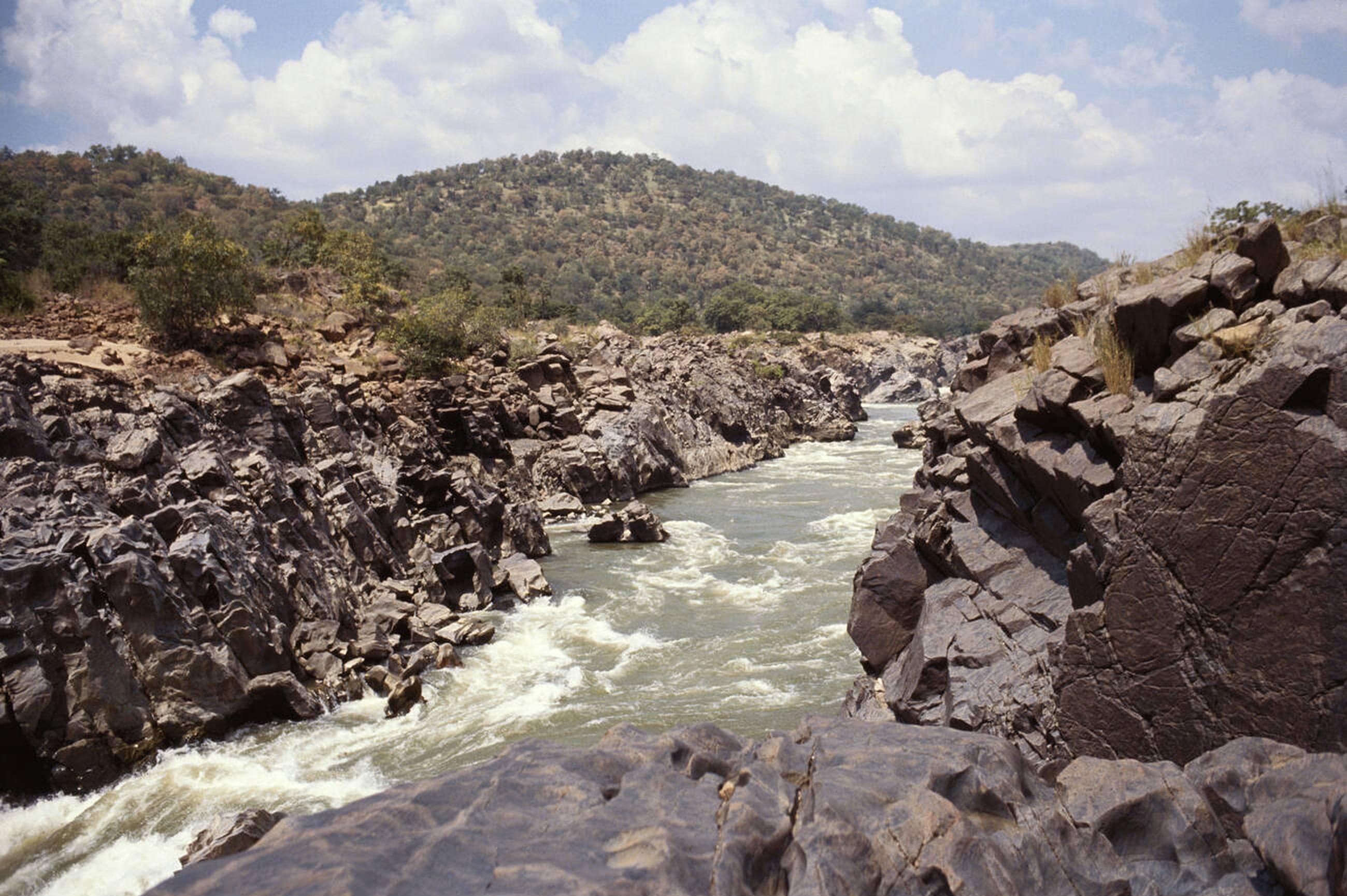 Mekedatu One Day Trip From Bangalore With Water Activities