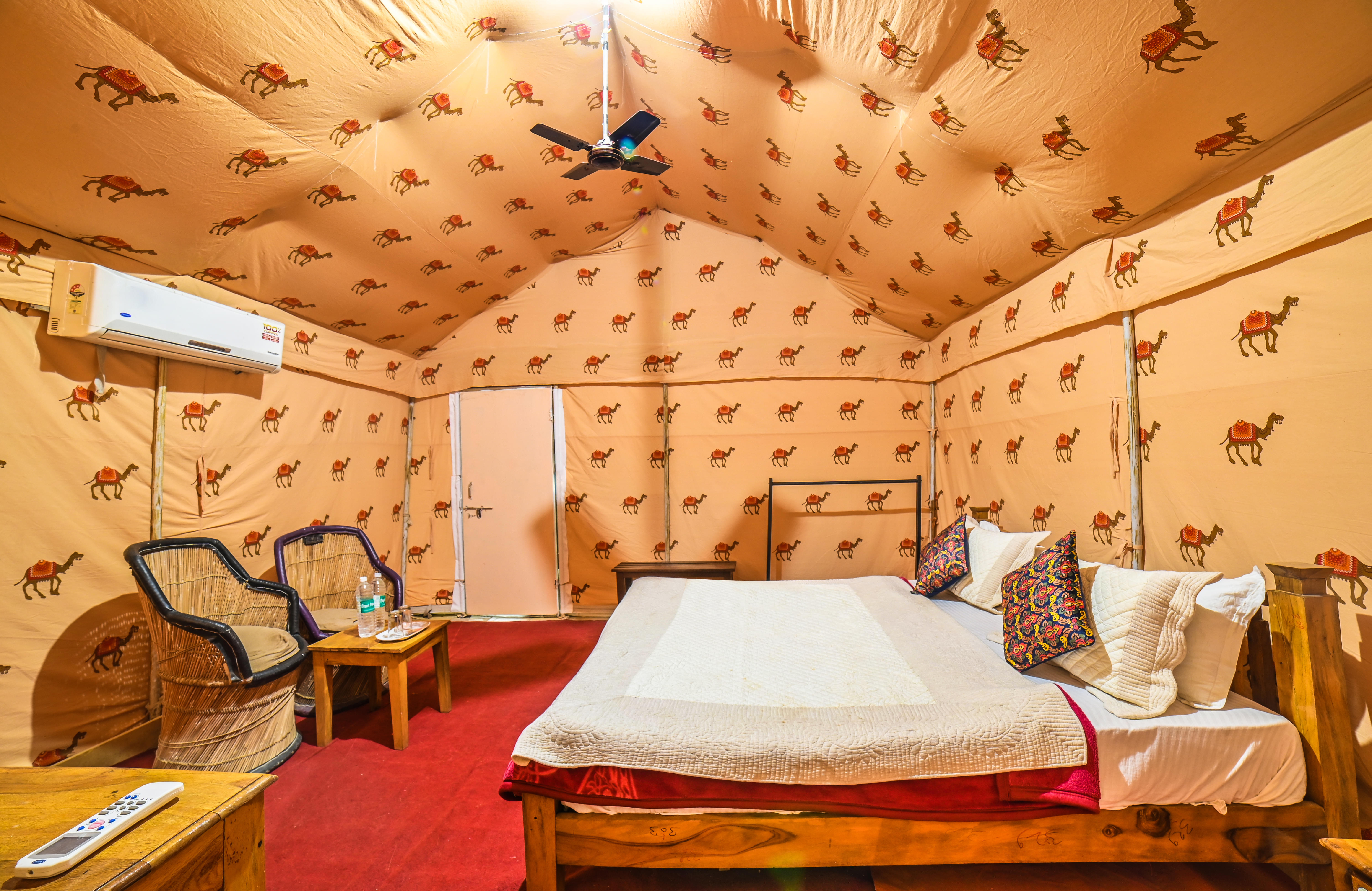 Luxury Camping in Jaisalmer with Candle Light Dinner