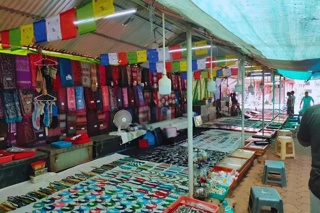 Tibetan Market, Manali