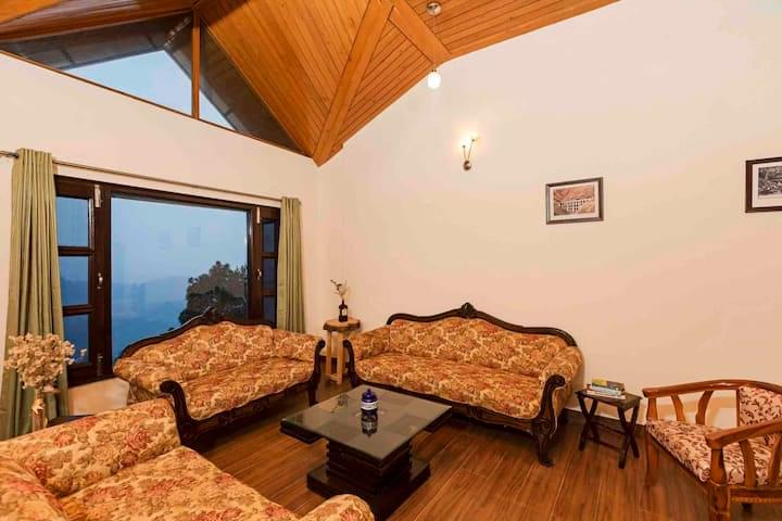 Cozy Villa Stay on The Hilltop of Kasauli Image
