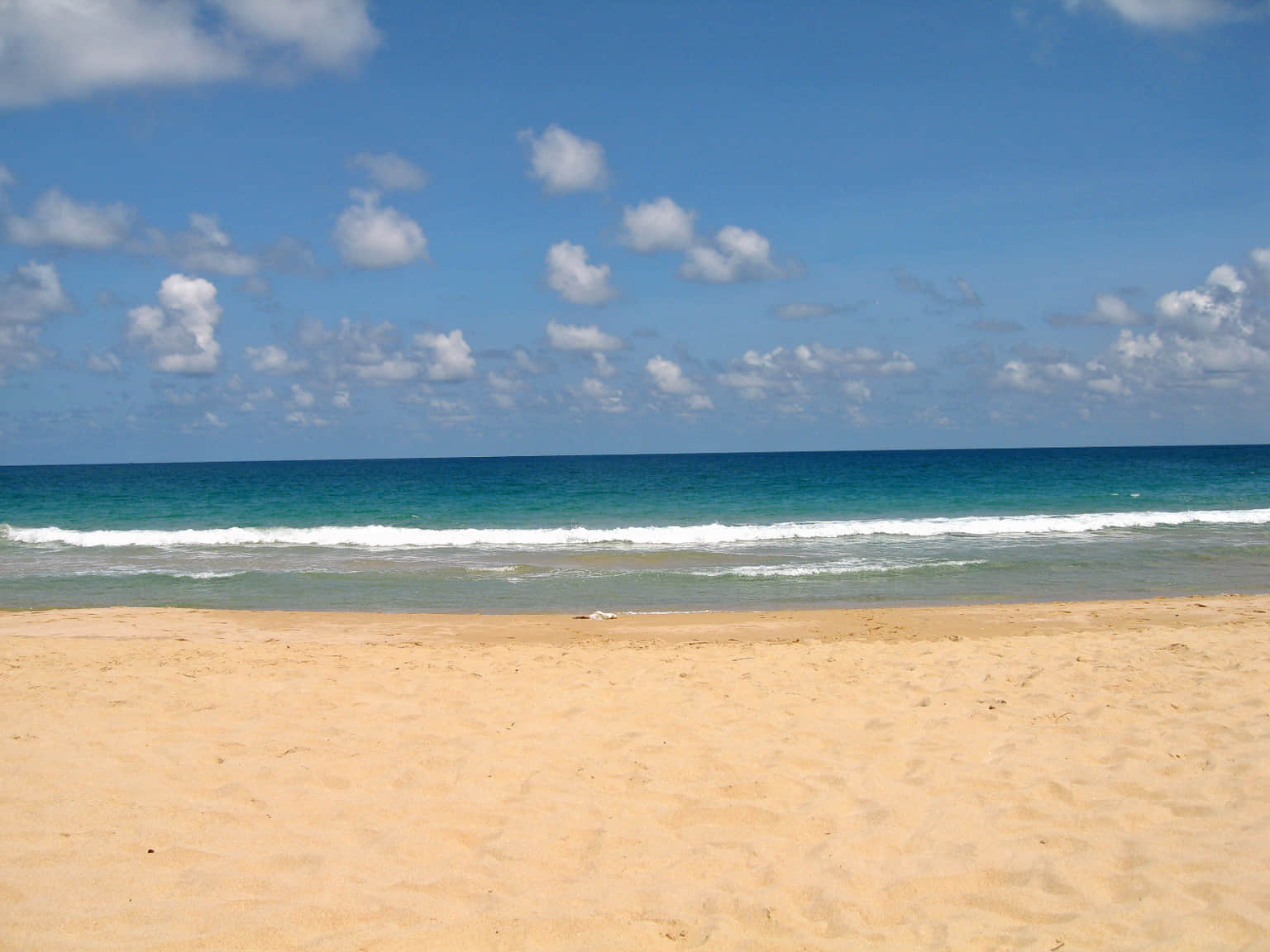 Laem Singh Beach, <em>Phuket</em>