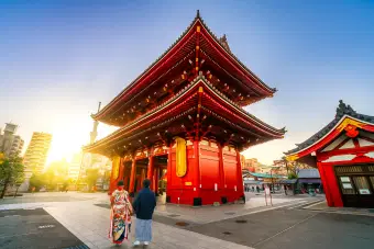 Marvel at the stunning beauty of Sensoji temple, Tokyo’s oldest Buddhist sanctuary