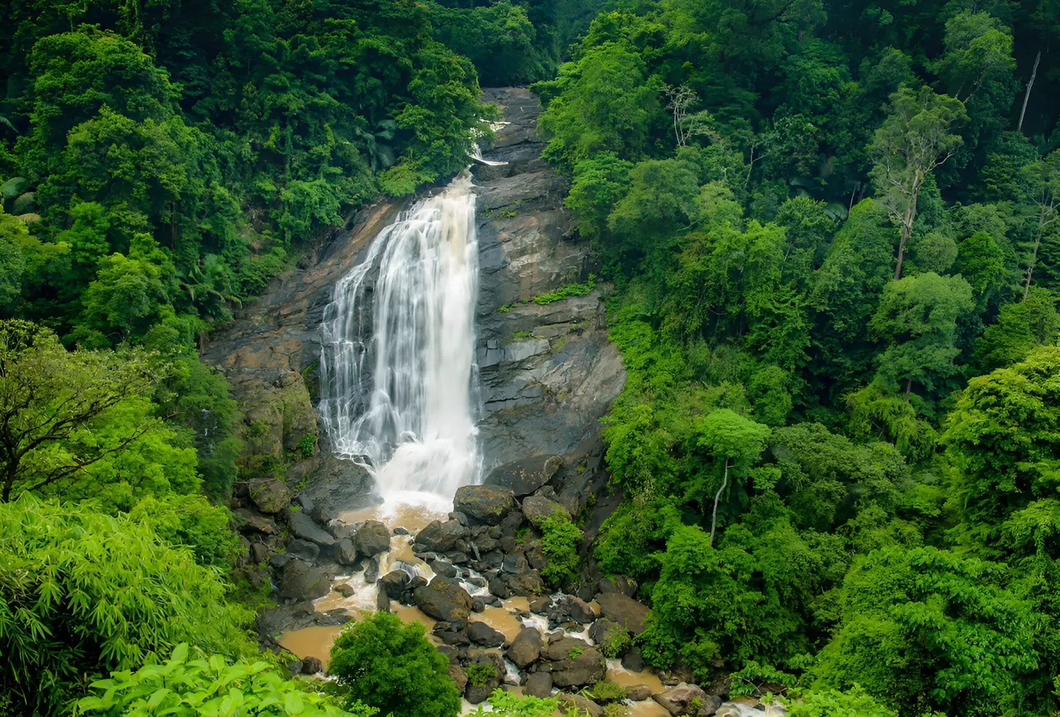 Valara Falls, <em>Munnar</em>