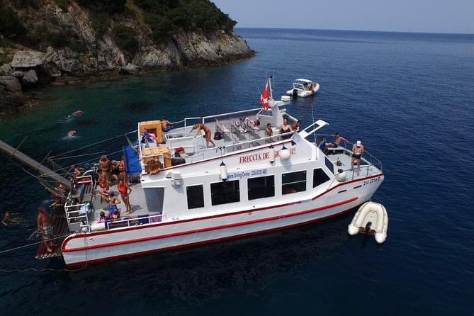 Explore the many coves of the Monte Argentario on boat