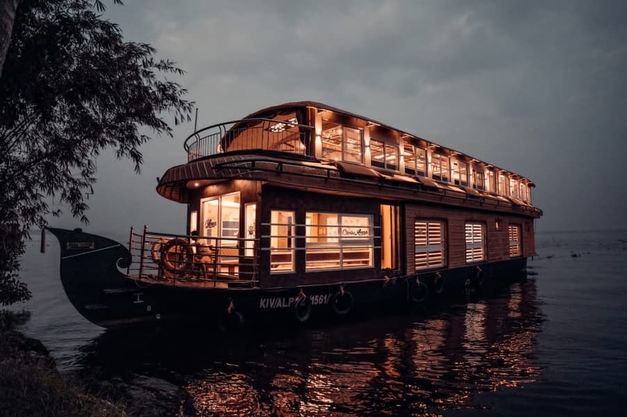 Alleppey Backwater Cruise Image