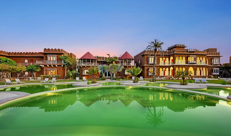 P64ik62i87ghbbokni3rv5ynnyxk 1590388057 pool area