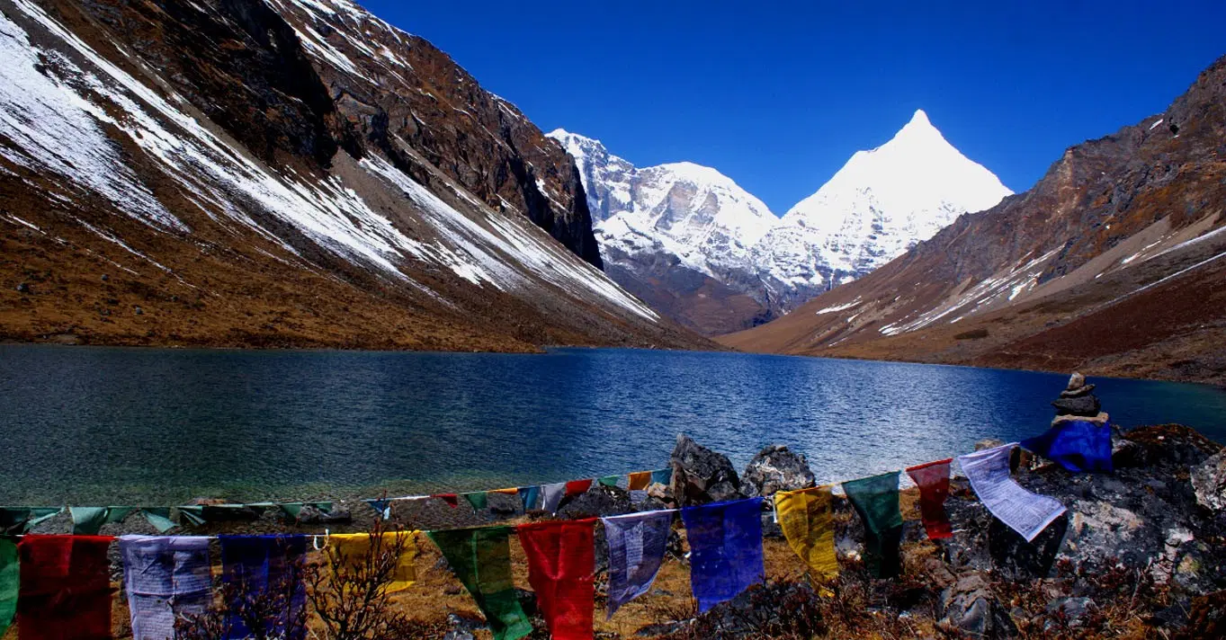 Trek to Jomolhari