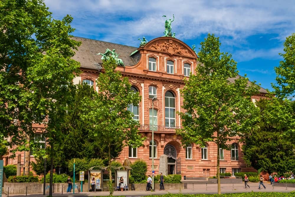 Senckenberg Natural History Museum, <em>Frankfurt</em>