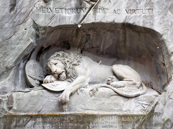 Lion Monument
