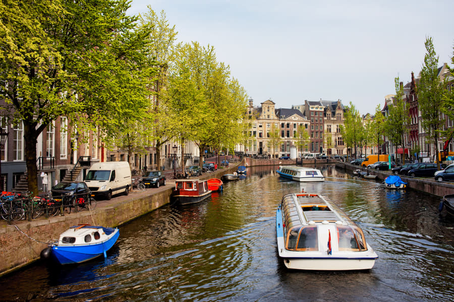 Van Gogh Museum Tickets and Canal Cruise Image