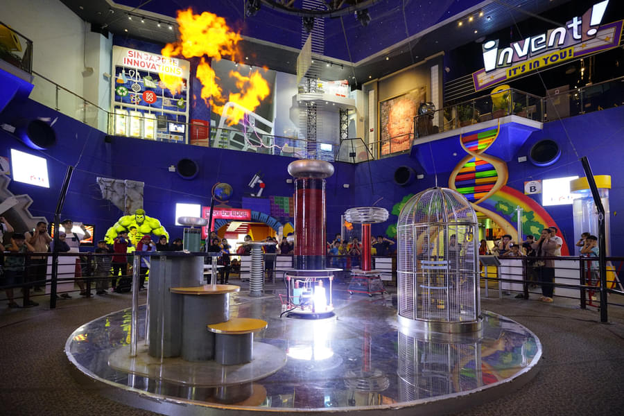 Witness the grand science exhibitions in the Science Center