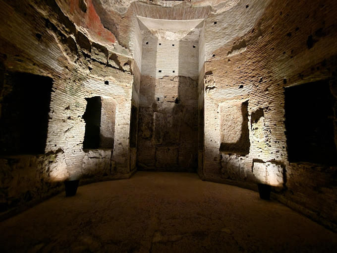 Domus Aurea, Colosseum