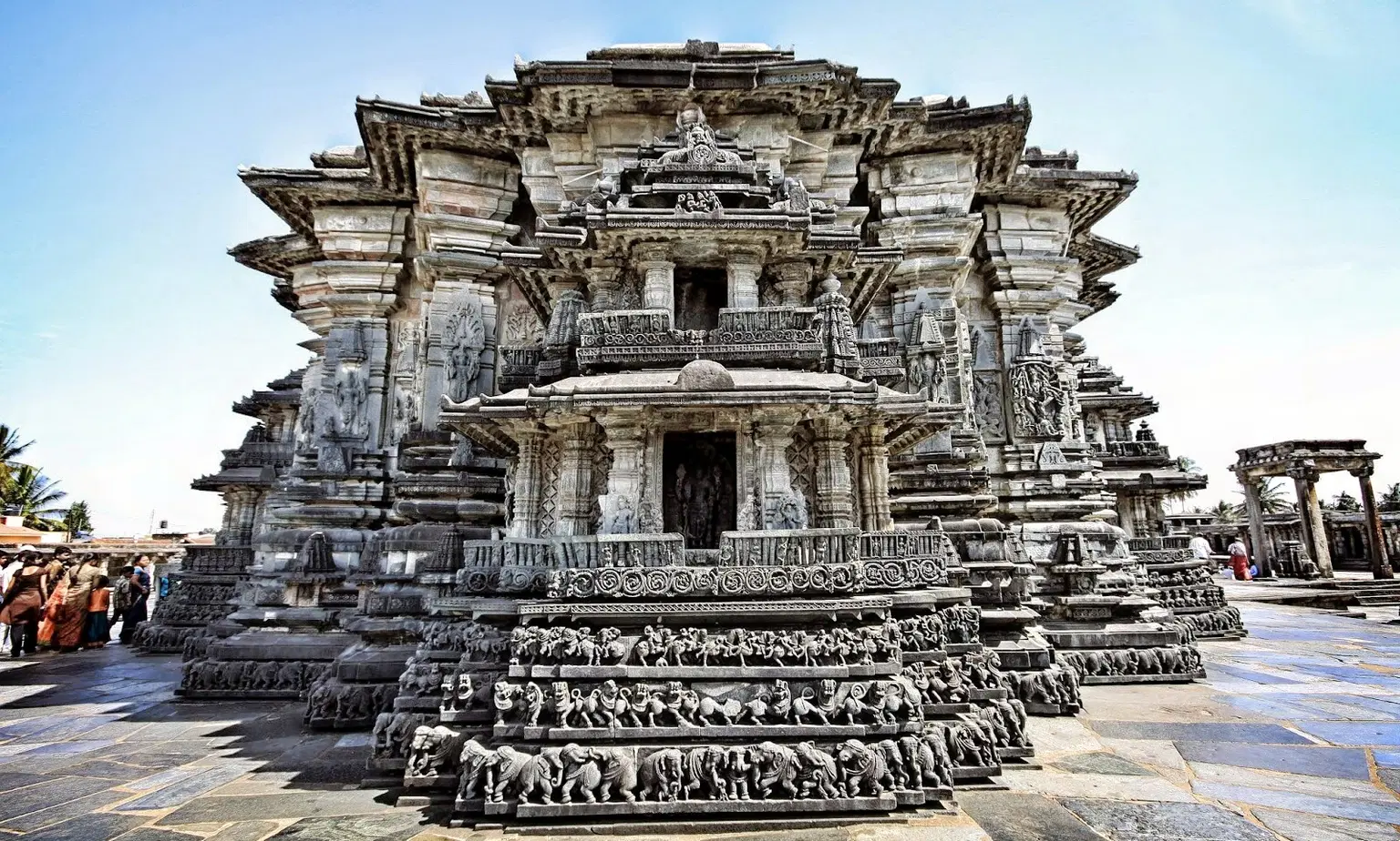 Temple Of Halebid And Belur