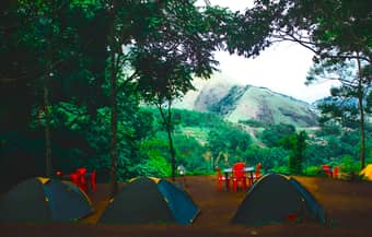 Go for Camping Retreat in Munnar and enjoy the views of beautiful surroundings of Munnar