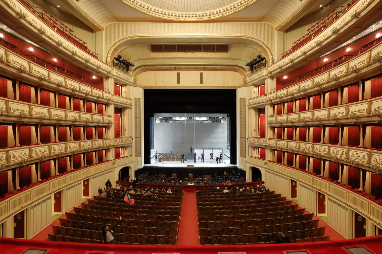 Visit the Opera Shop