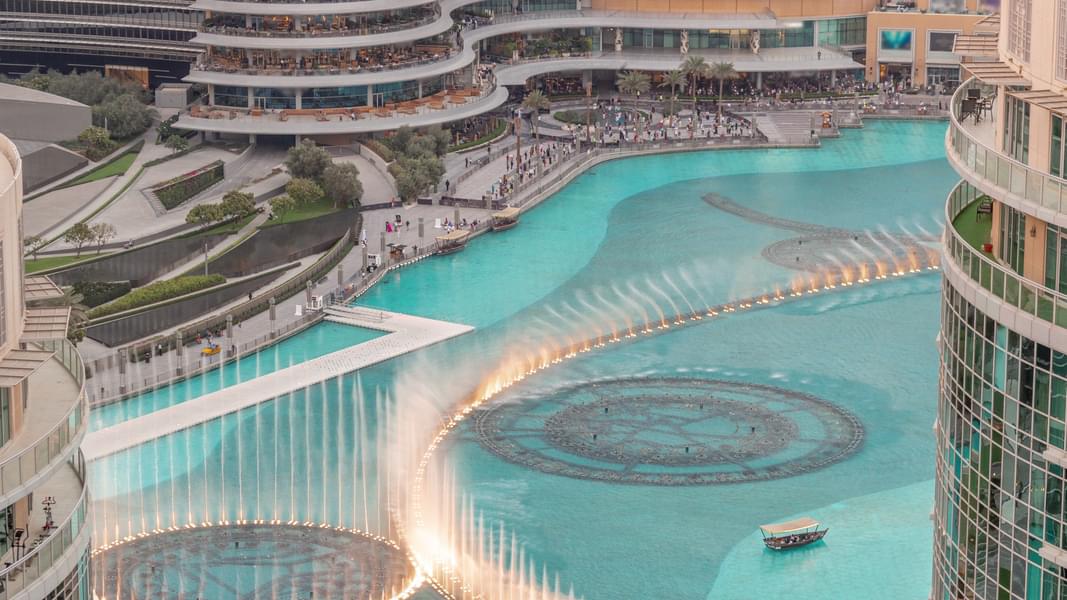 Dubai Fountain Walk