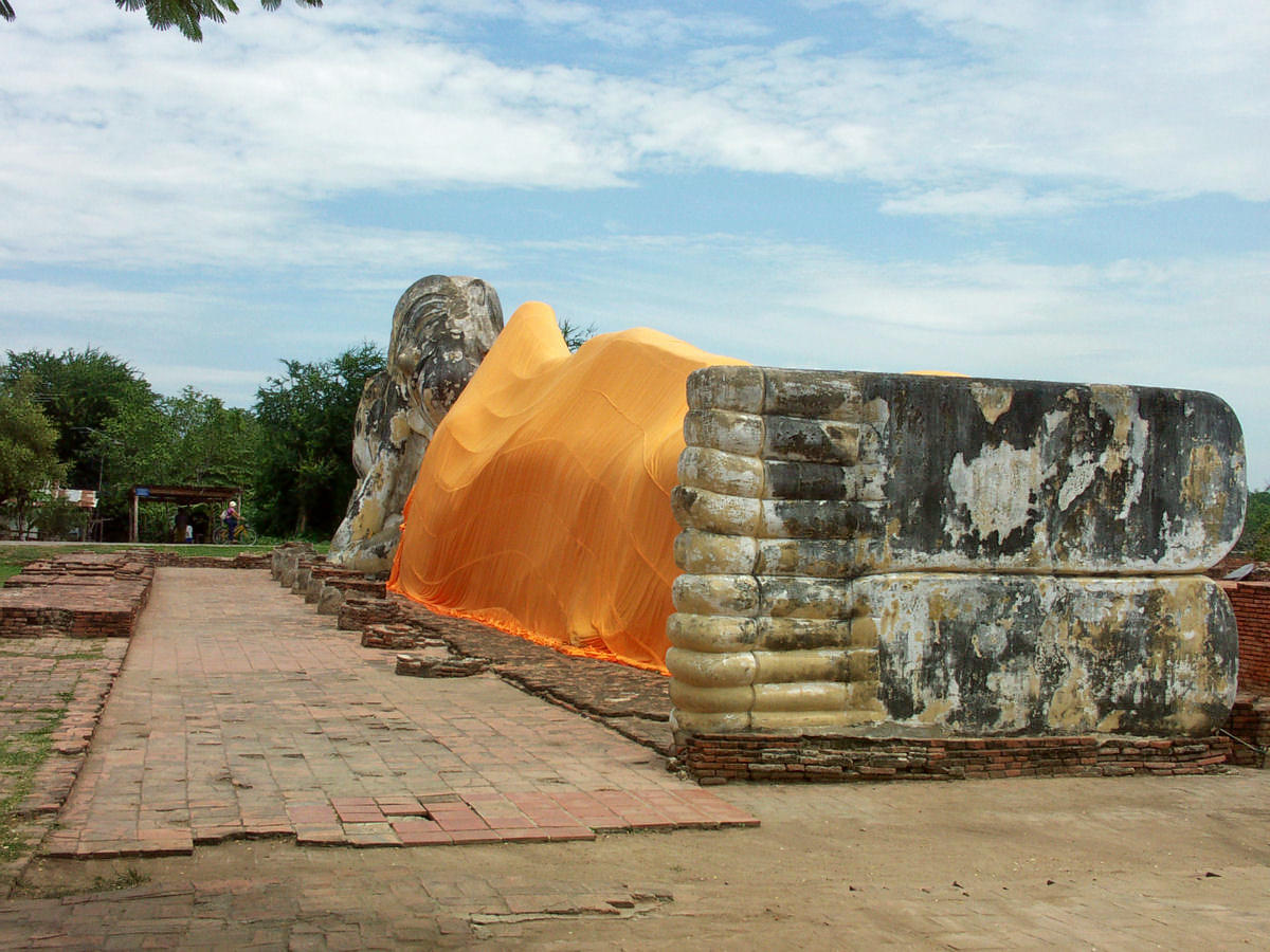 Wat Lokkayasutharam