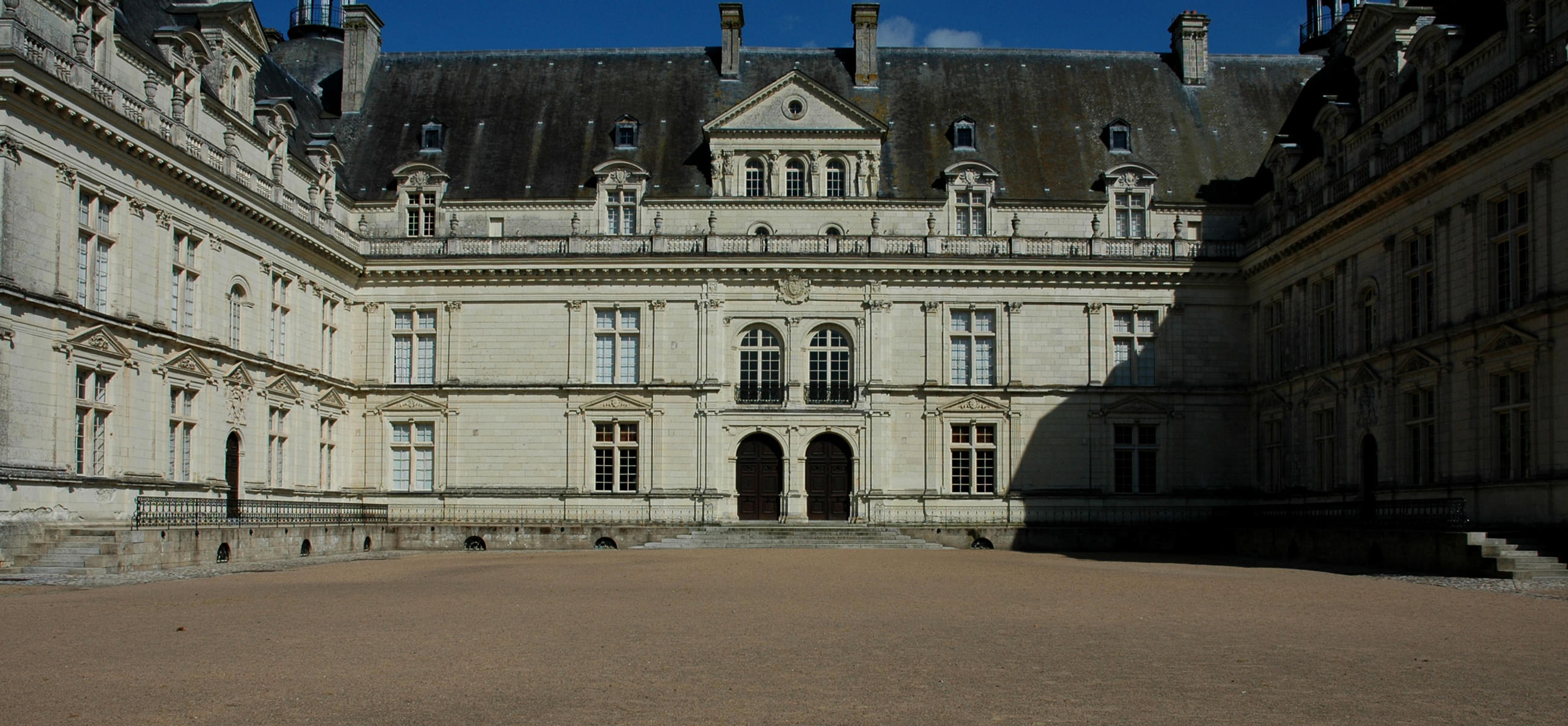 Know Before You Go Château de Serrant