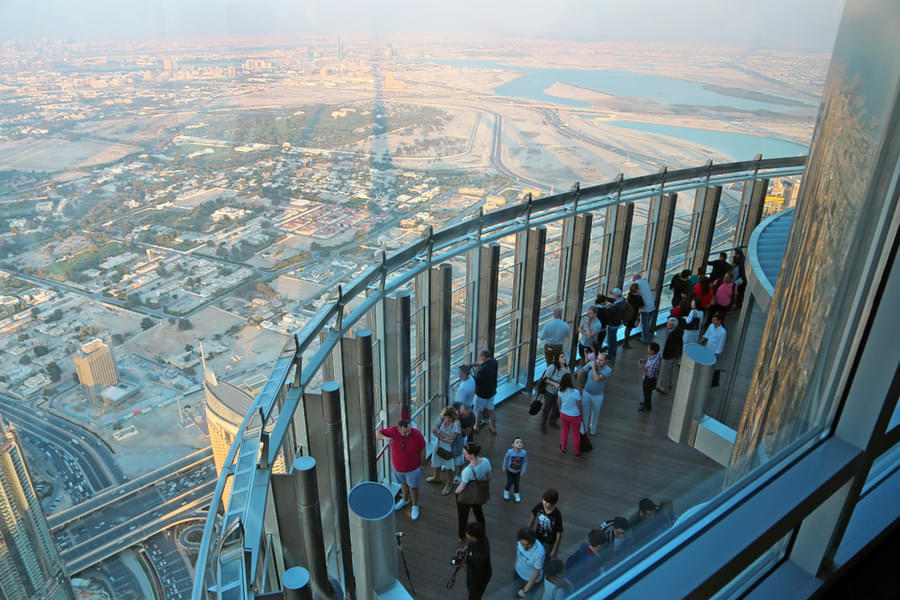 Soak in the breathtaking views of Dubai’s skyline from the 124th floor of Burj Khalifa