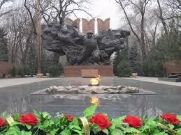 Visit the Memorial of Glory and Eternal Flame