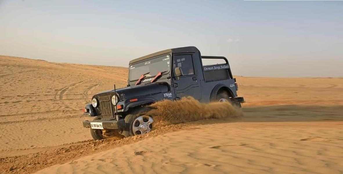 Private Dinner on Dunes with Camel and Jeep Safari Image