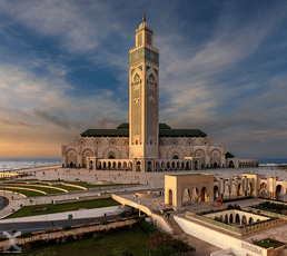 Avail the chance to walk inside the world 7th largest mosque