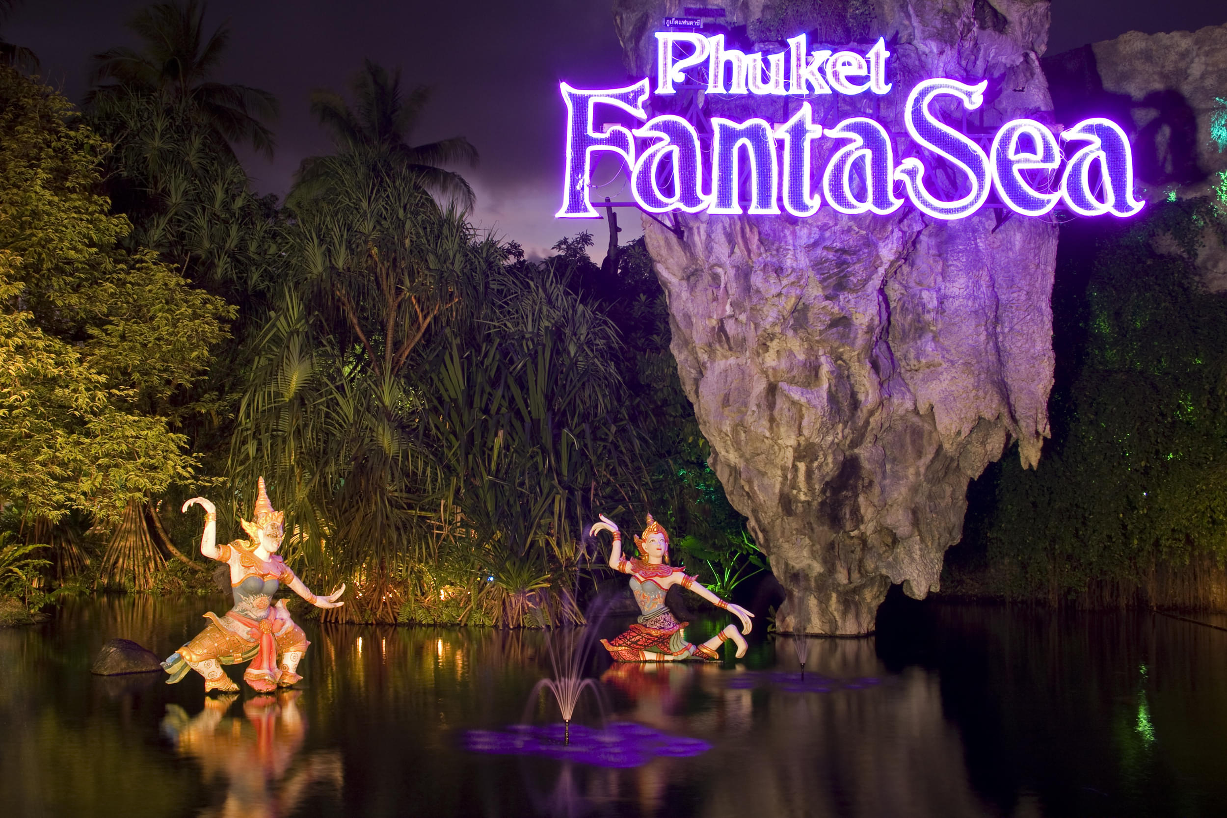 Phuket Fanta Sea Overview