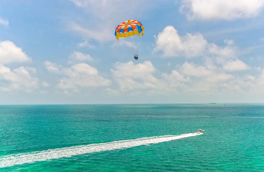 Parasailing Key West Image