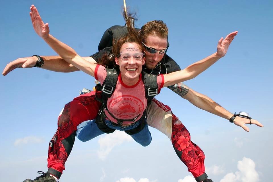 Skydive couple