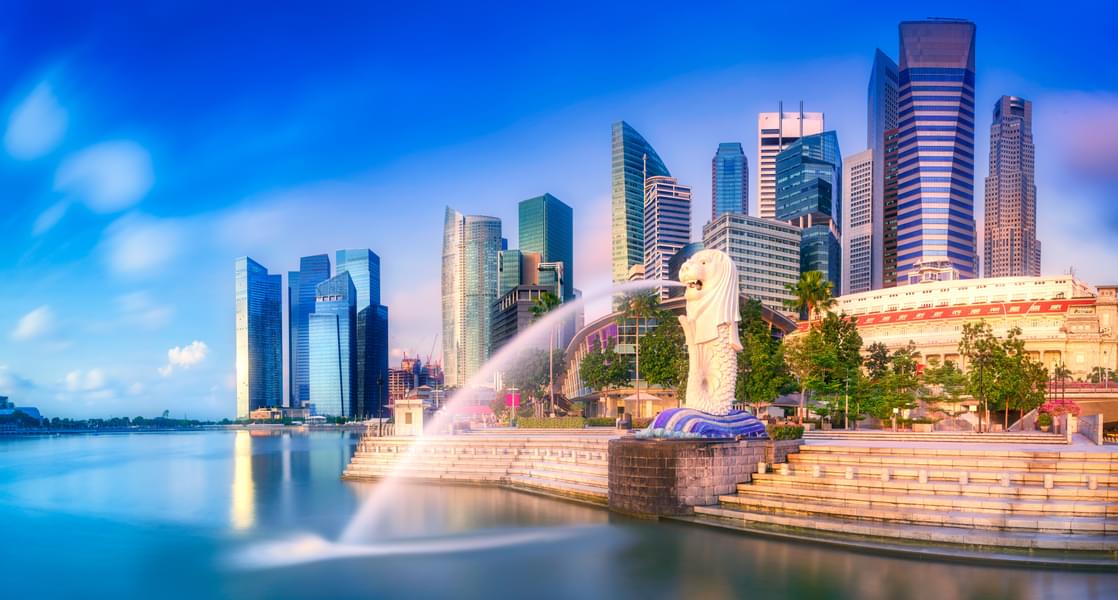 Stroll Along the Picturesque Merlion Park