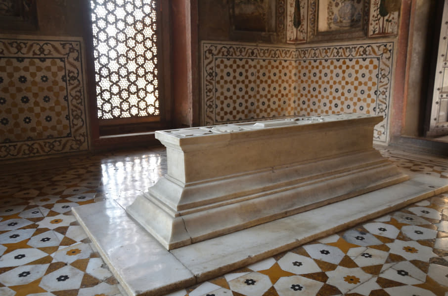 Itimad-Ud-Daulah Tomb Entry Ticket Image