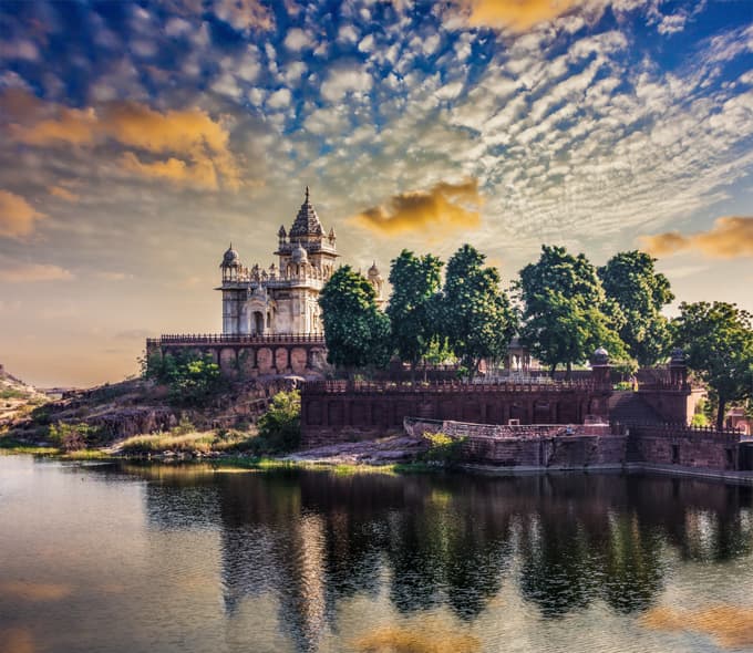 Panoramic view of Jaswant Thada, Udaipur