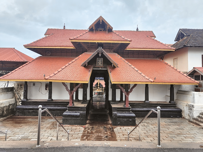 Ettumanoor Shri Mahadeva Temple Overview