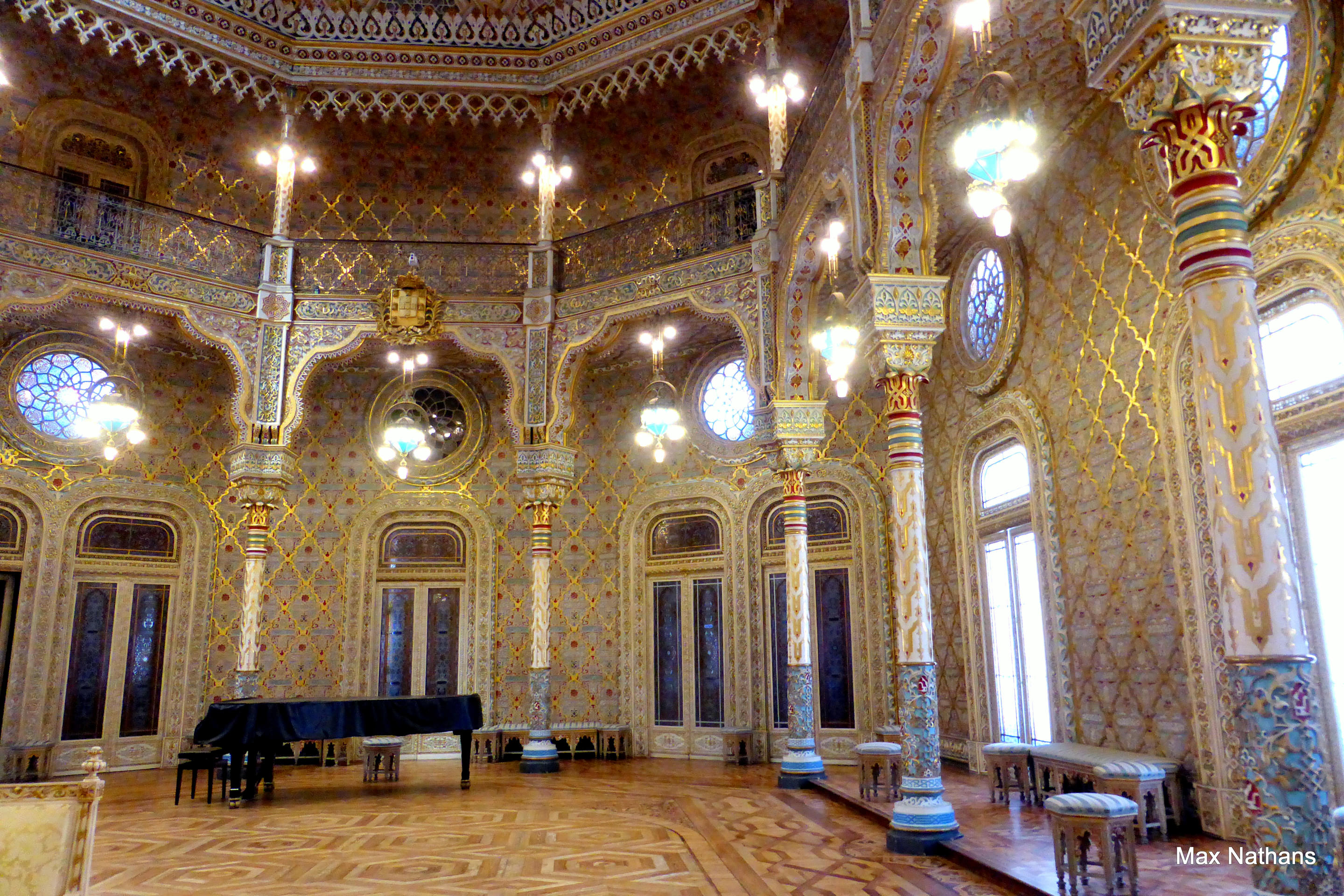 Bolsa Palace Overview