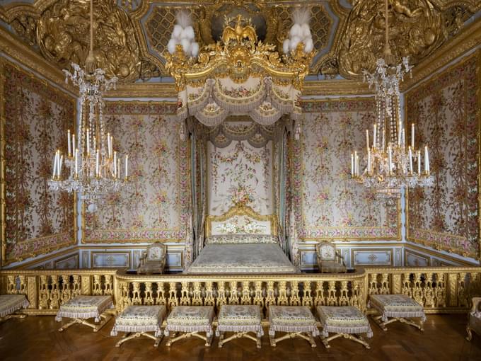 The Queen’s Bedchamber